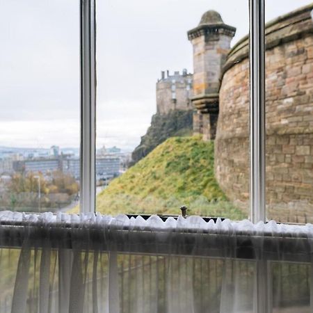 Chic 1Bd Flat - Wviews Of Edinburgh Castle! Appartement Buitenkant foto