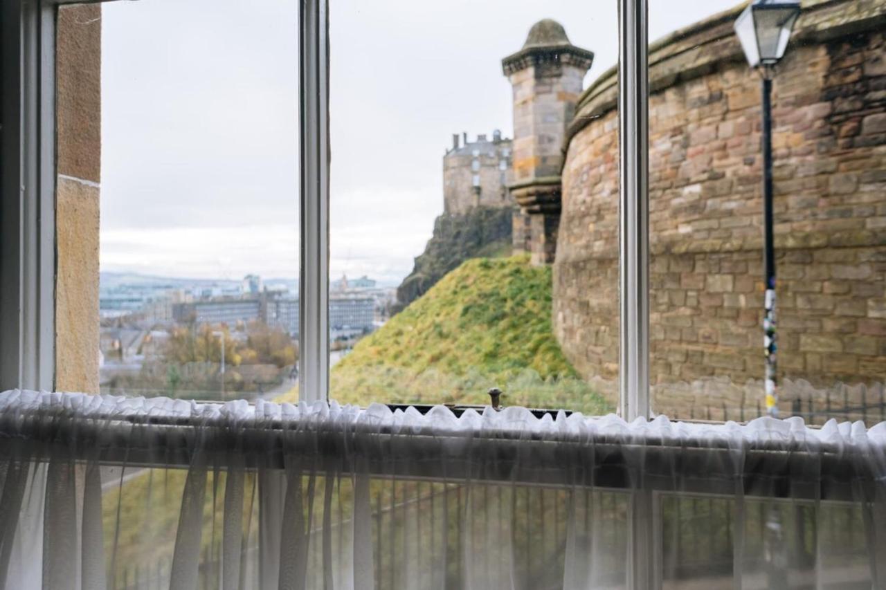 Chic 1Bd Flat - Wviews Of Edinburgh Castle! Appartement Buitenkant foto